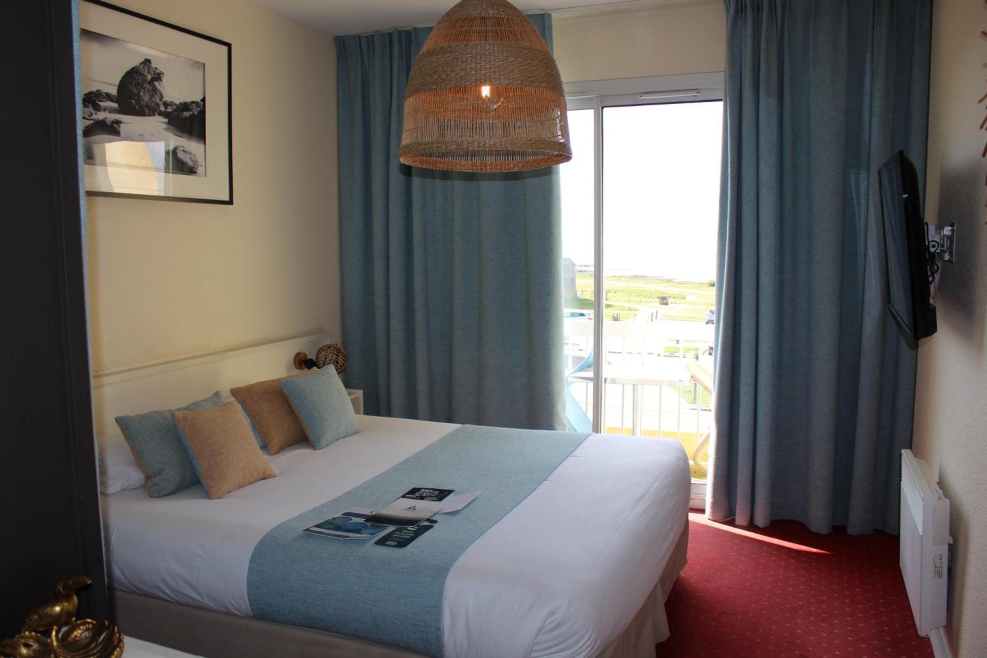 Logis Hotel Le Calluna Restaurant La Flottille Prefailles Luaran gambar